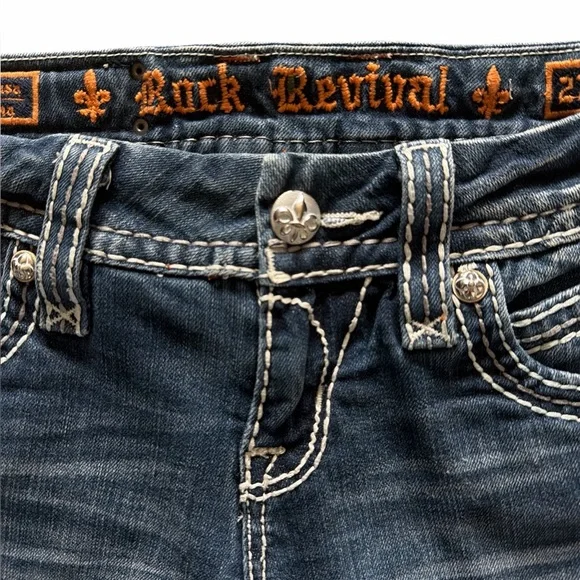 Rock Revival Scarlett Easy Shorts Rhinestones Denim Shorts E8200EH27 Size 27 - Picture 4 of 12